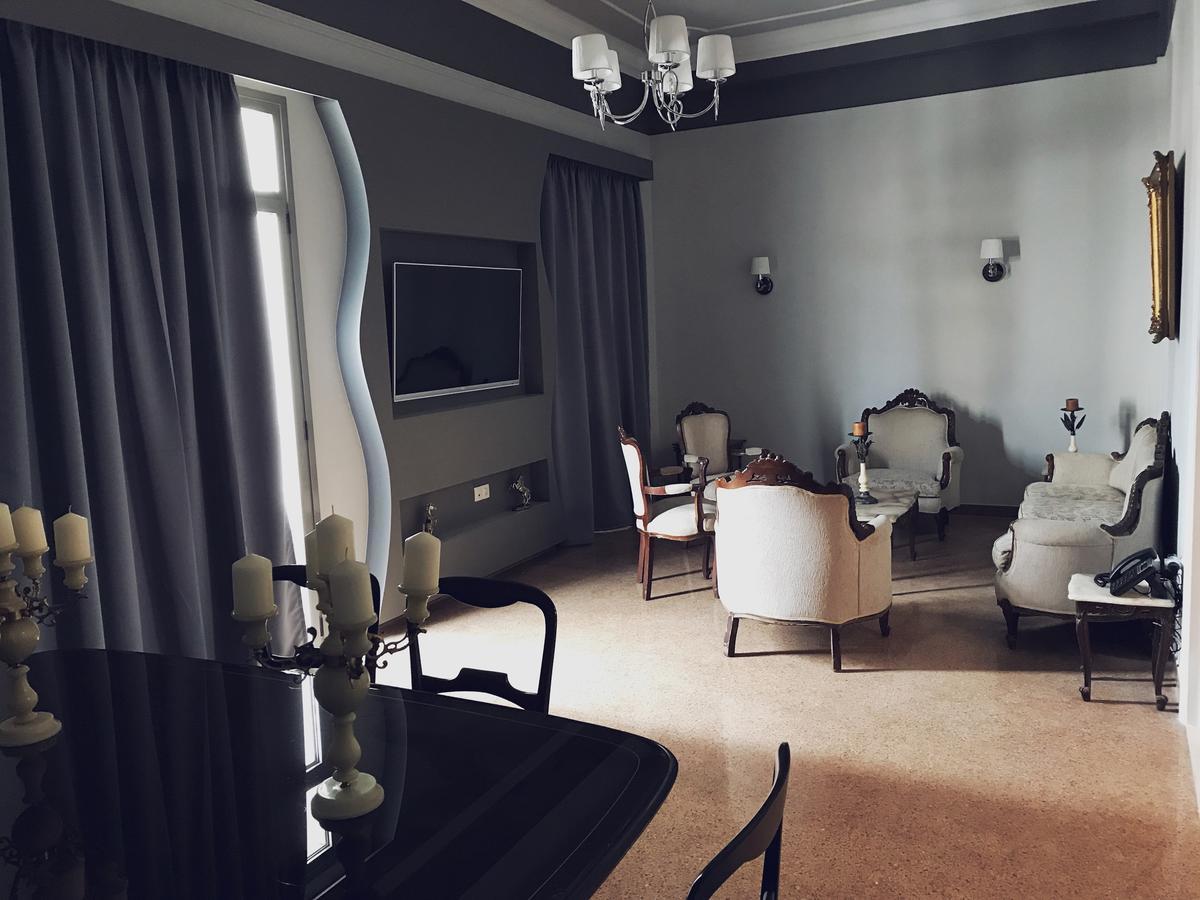 Villa Mc Queen Афины Экстерьер фото