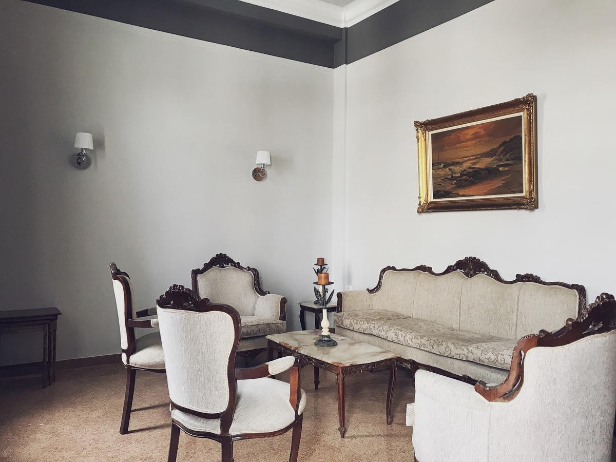 Villa Mc Queen Афины Экстерьер фото